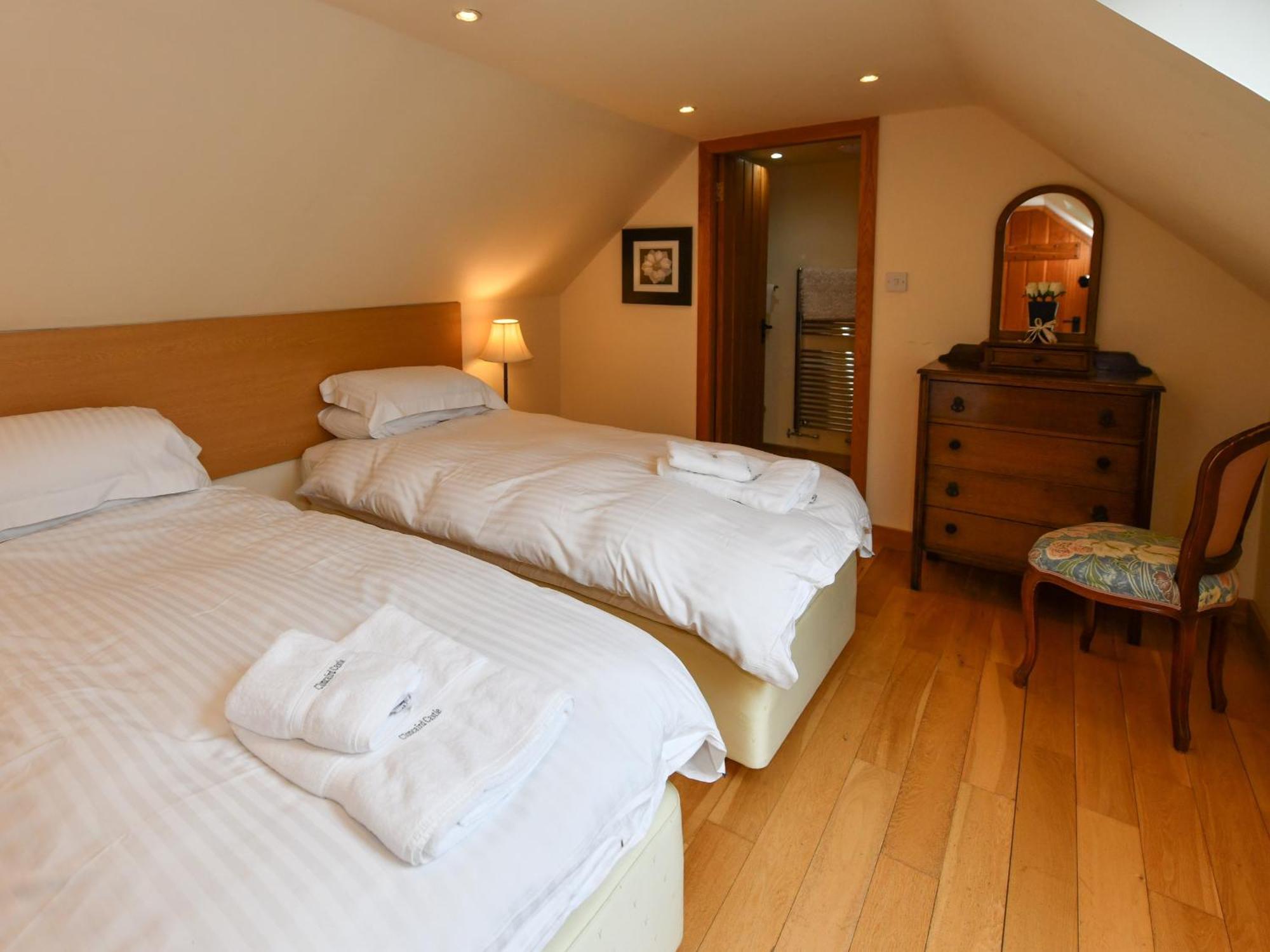 Cloncaird Castle Estate Cottages Maybole Quarto foto